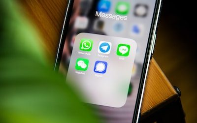 5 Factors for Effective PR Messaging in Singapore’s Music Stores: Insights