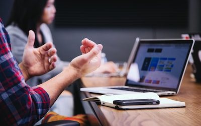 Essential Crisis Communication Strategies for Singapore’s Used Merchandise PR Firms