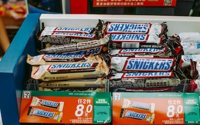 Ethical PR: Winning Convenience Store Customers on Facebook and Instagram!