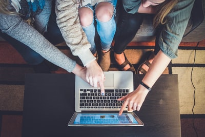 Maximize Gen Z Influence with Social Media Agency for Mail-Order Houses