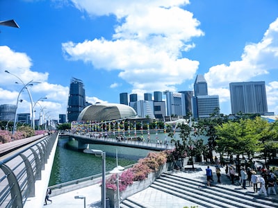 Singapore’s Diverse Hotspots: Dazzling PR Promos on Facebook and Instagram.