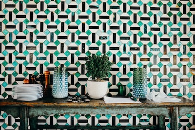 Specialized Social Media Agency for Discount Store PR Damage Control