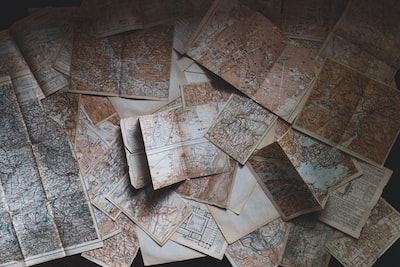 Strategies to Boost Tourist Sales: PR, Facebook, Instagram for Second-Hand Stores
