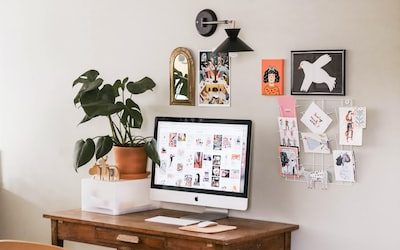 Top Singaporean PR Specialists Dominate Asia’s Optical Goods Store Market.